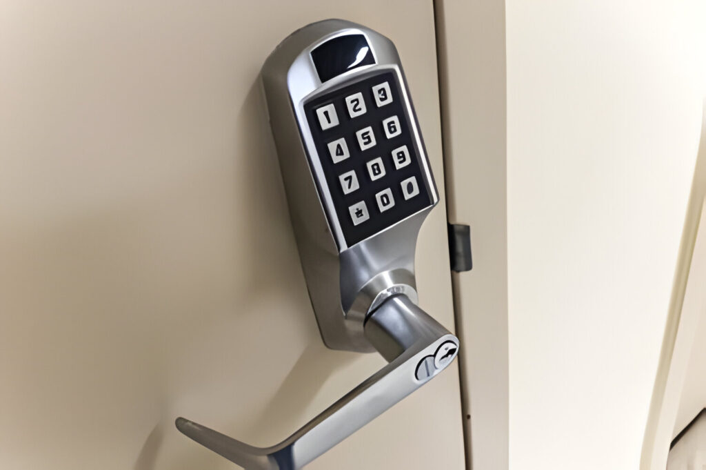 commercial door locksmith